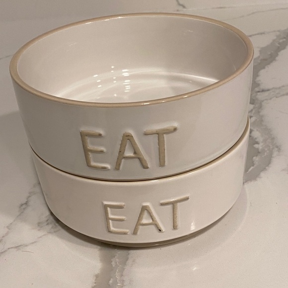 Top Paw White Ceramic "EAT" Dog Bowls with Beige Trim - Set of 2 - Picture 5 of 5